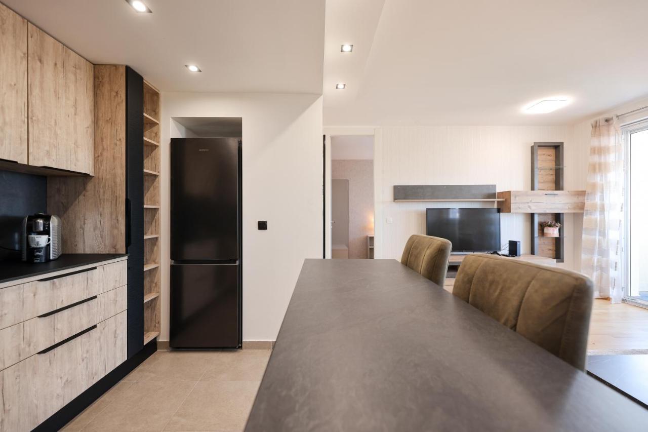 Vista Zadar Apartment Bagian luar foto